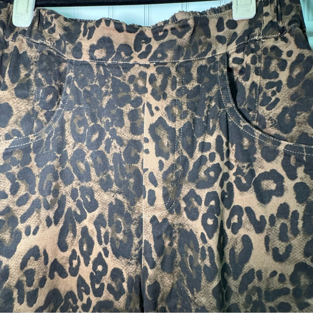 Anniewear Brown Leopard Print Pants - size Small - NWOT - Picture 8 of 16